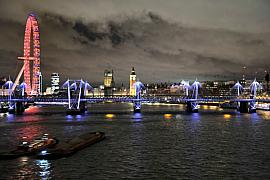 Photo Vue nocturne sur la Tamise • Londres