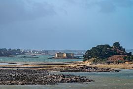 Photo L'île Sterec (1er plan) et le château du taureau • Plouézoc'h