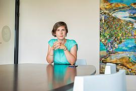 Photographie Portrait de femme cheffe d'entreprise IKERS Family